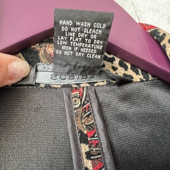 Script attitude & style faux velvet button closure blazer A7-40 - Picture 11 of 14